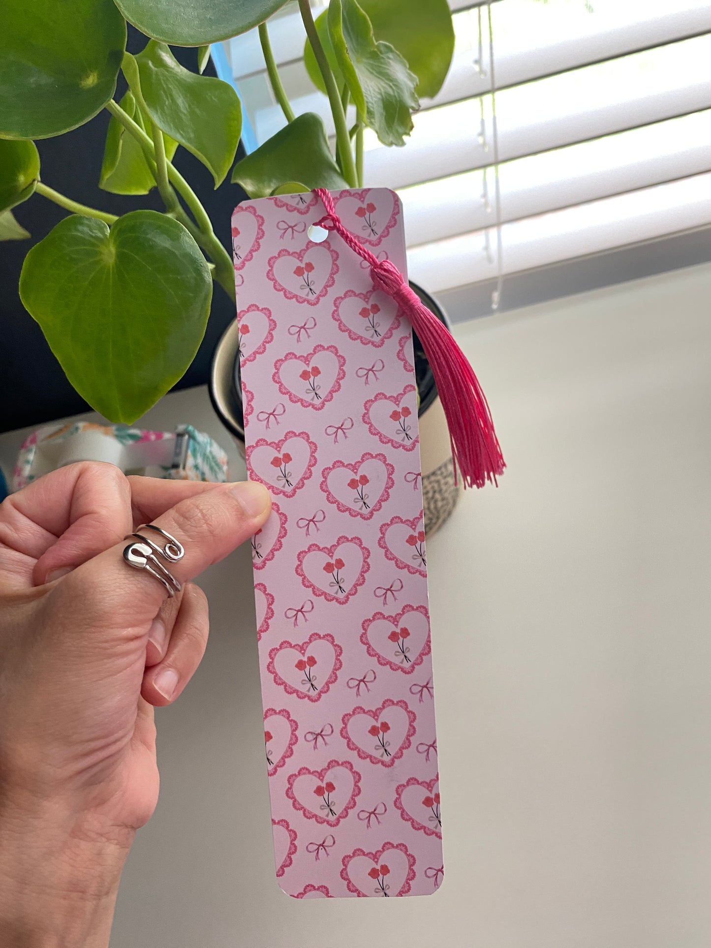 Hearts & Roses Bookmark